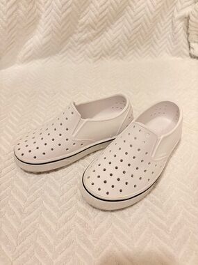 C13 Native Shoes Kids White Slip-On Water Shoes